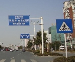 江西交通標(biāo)志桿